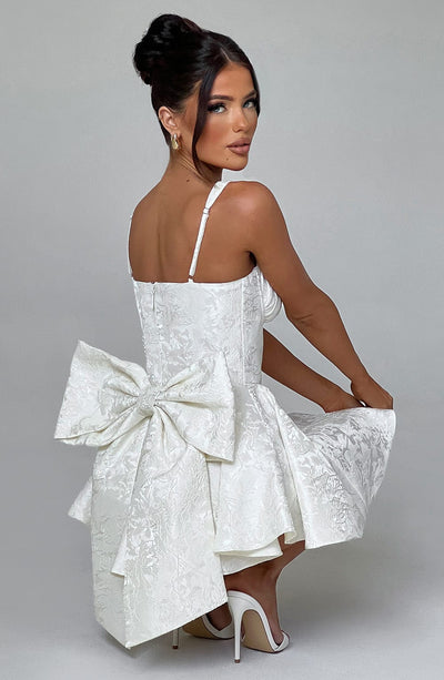 VERA-DRESS™