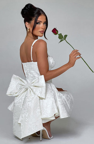 VERA-DRESS™